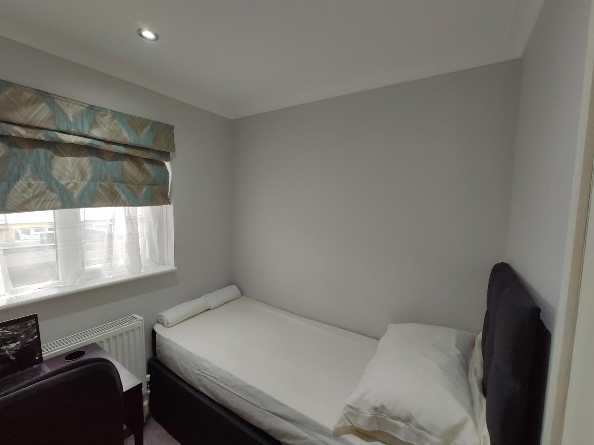 Elegant 3-Bedroom Home, Sleeps Up To 5 Guest. South Ockendon Exterior photo
